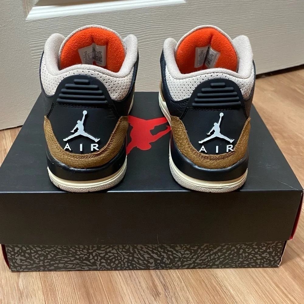 2022 Air Jordan 3 Retro “Desert Elephant” Size 7.5